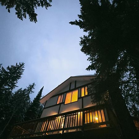 Alpine Meadows Lodge Golden Exterior photo
